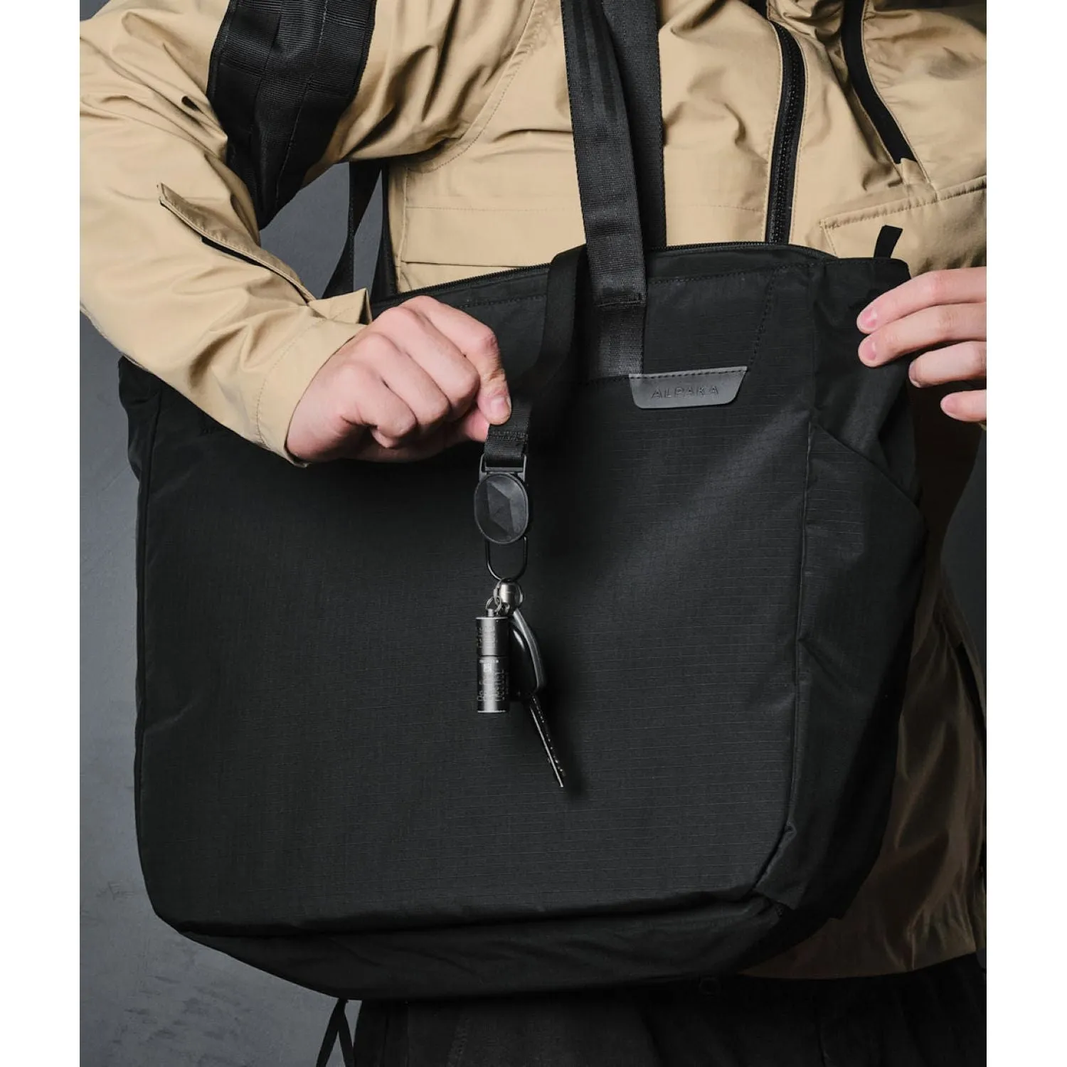 ALPAKA Metro Tote Axoflux 210D