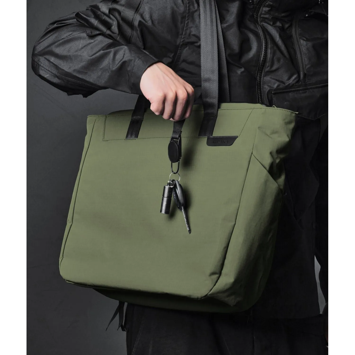 ALPAKA Metro Tote Axoflux 210D