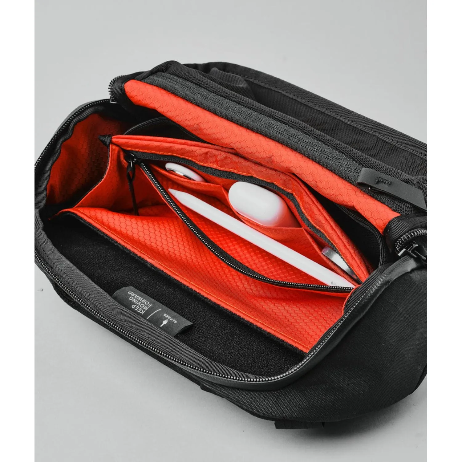 ALPAKA Vertex Pouch