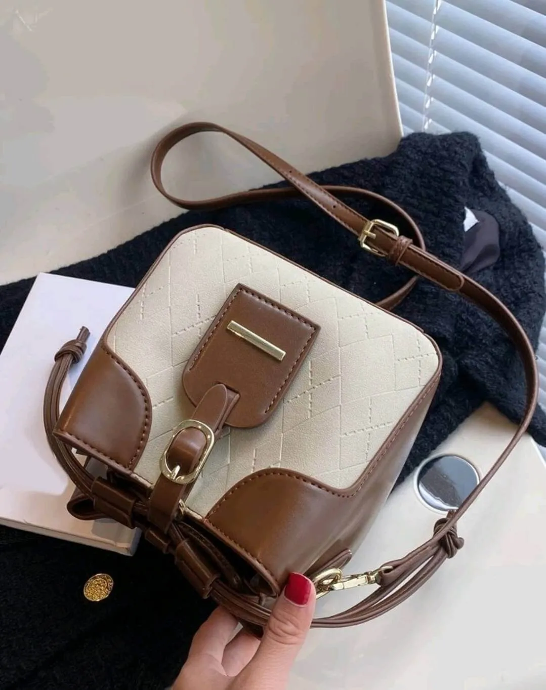 Bag - Shoulder - luxury two tone brown cream