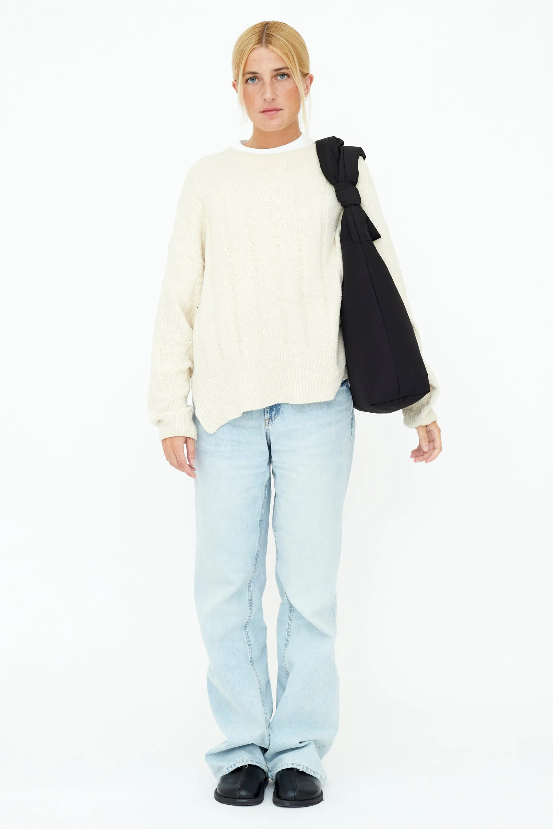 Biwa Puffy Bag Black