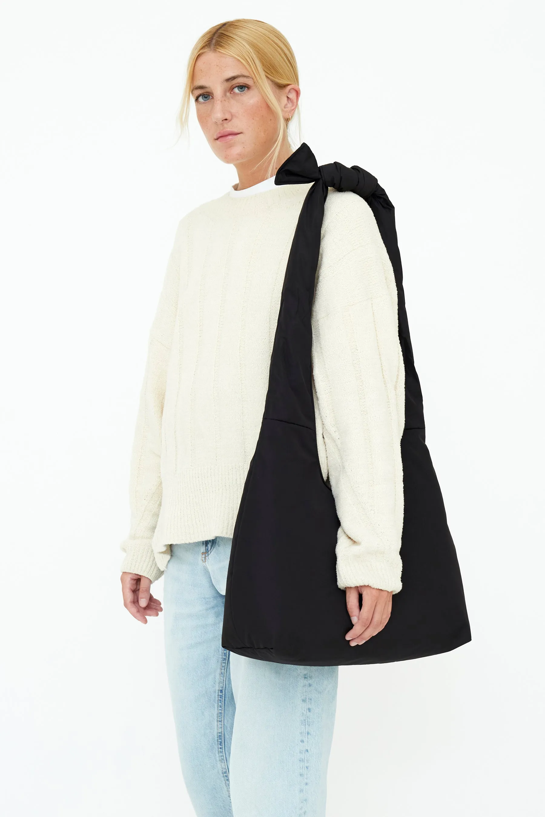 Biwa Puffy Bag Black