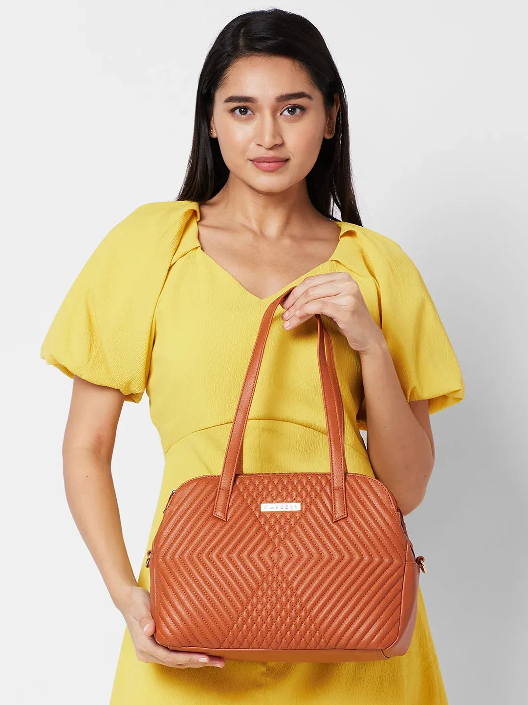 Caprese Leo Satchel Medium (E) Tan