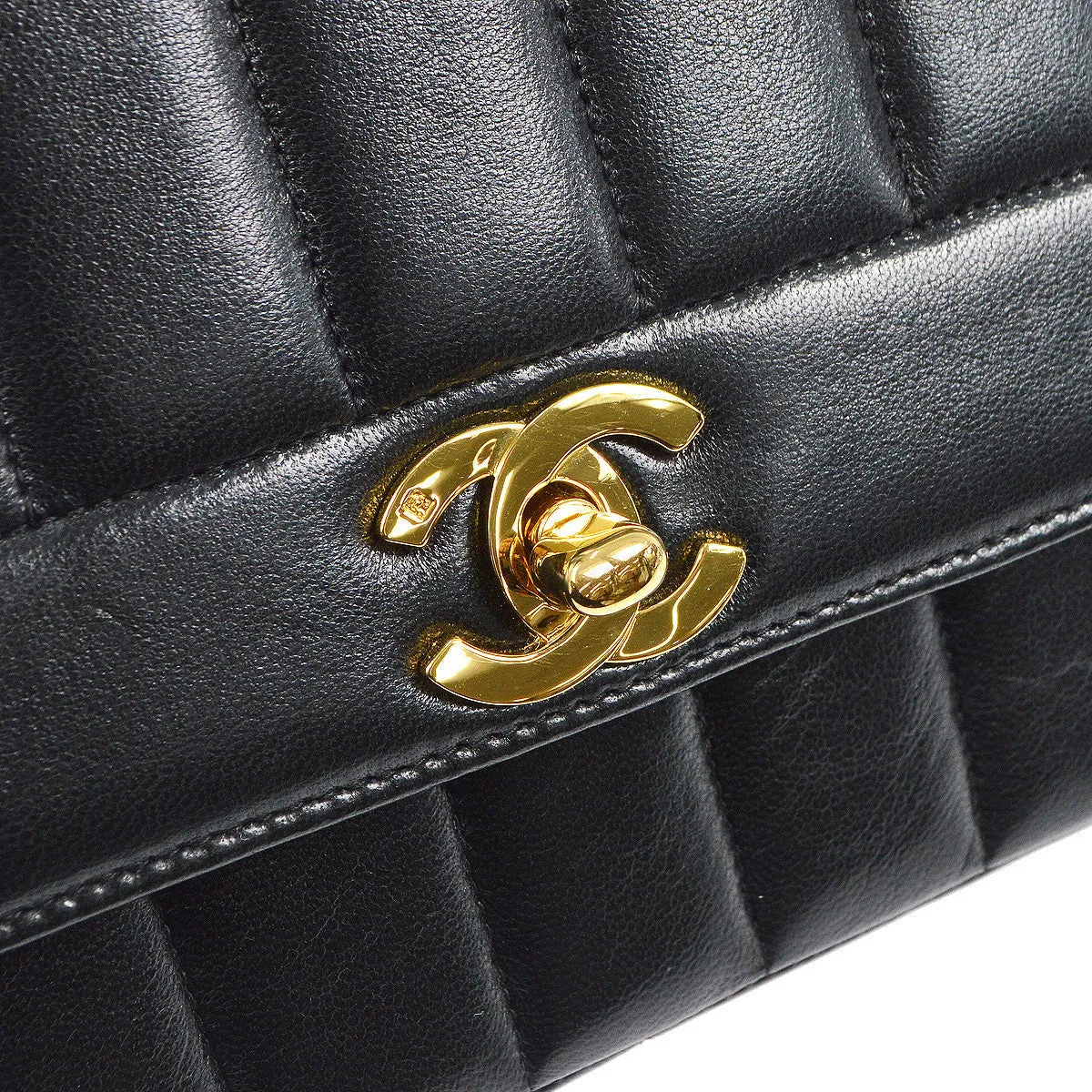 CHANEL 1991-1994 Border Flap Medium Black Lambskin 87935