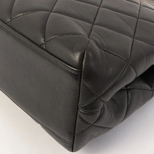 Chanel Around 1997 Made Turn-Lock Metal Clasp Chain Shoulder Bag Black