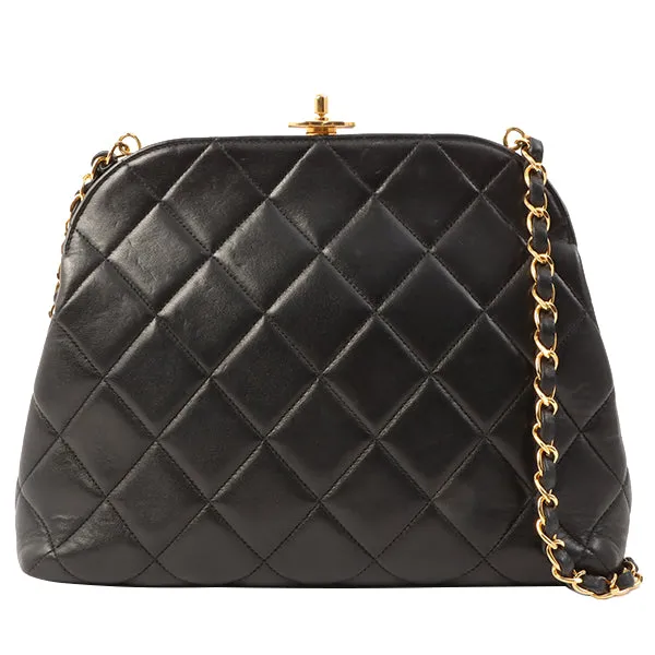 Chanel Around 1997 Made Turn-Lock Metal Clasp Chain Shoulder Bag Black