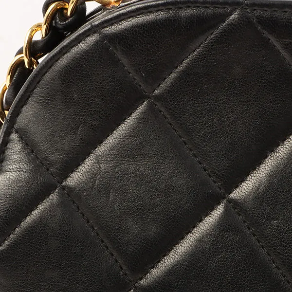 Chanel Around 1997 Made Turn-Lock Metal Clasp Chain Shoulder Bag Black