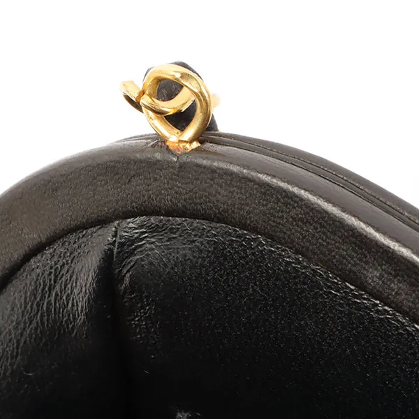 Chanel Around 1997 Made Turn-Lock Metal Clasp Chain Shoulder Bag Black