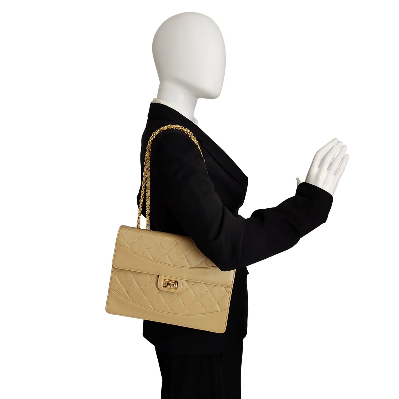 CHANEL Chanel Chanel Timeless Classica turn lock bag in beige leather