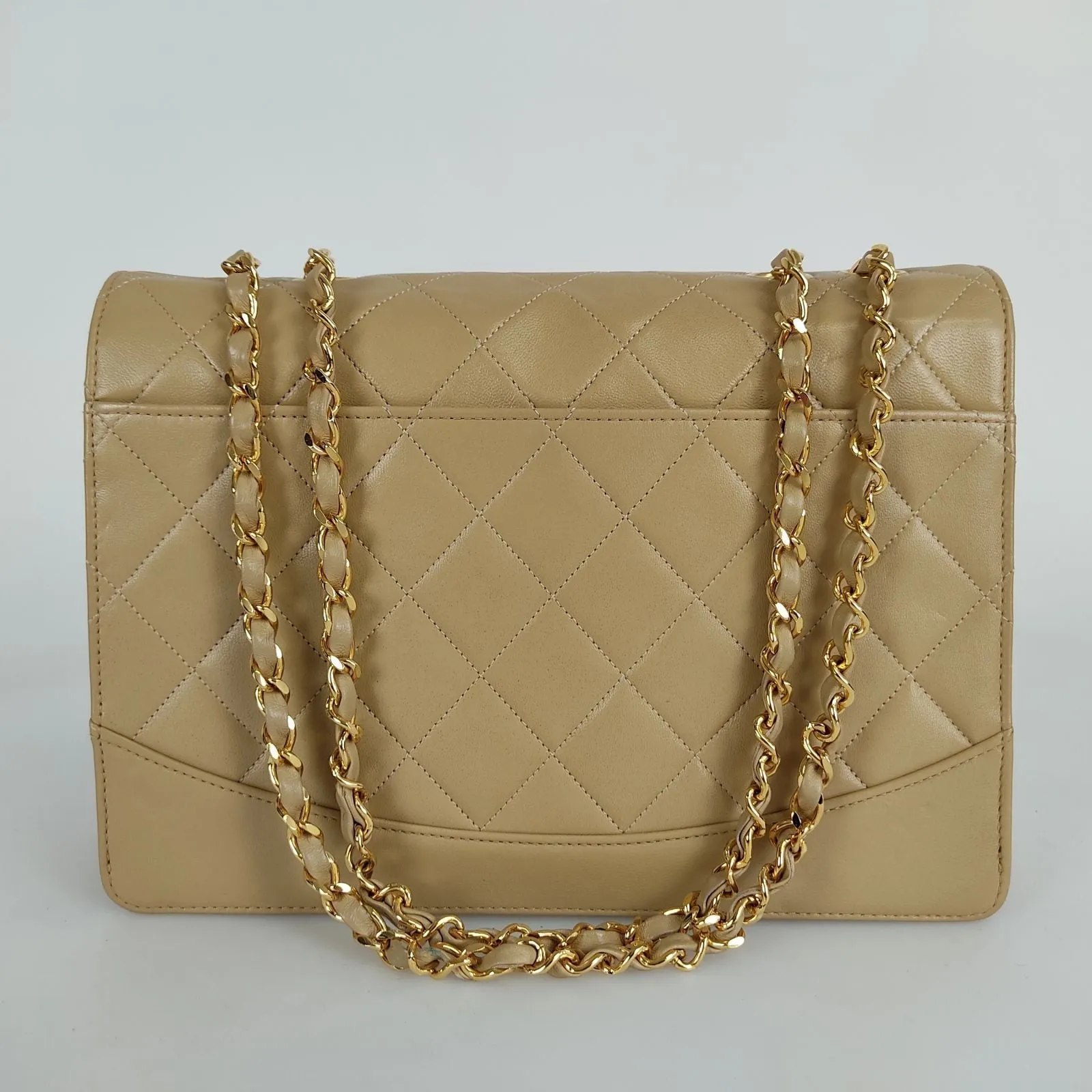 CHANEL Chanel Chanel Timeless Classica turn lock bag in beige leather