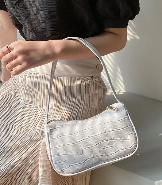 PB42 White Crocodile Design Purse